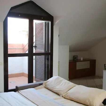 Skyline Penthouse With Ac Διαμέρισμα